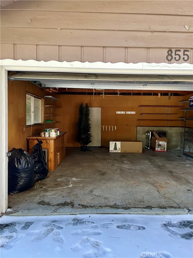 855 Bergschrund Drive, Crestline, California 92325 home-pic-66