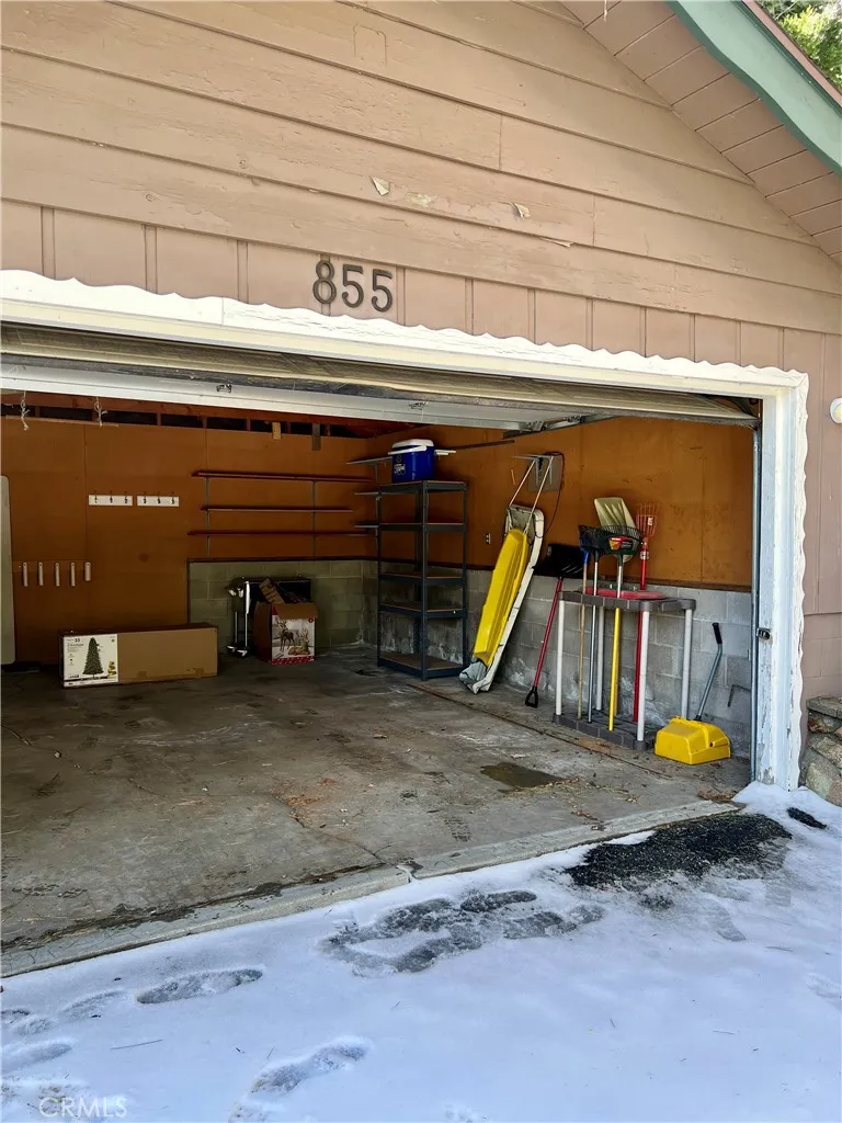855 Bergschrund Drive, Crestline, California 92325 home-pic-65