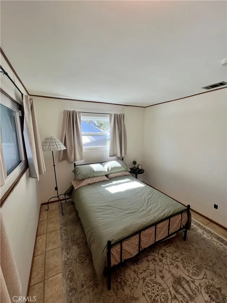 855 Bergschrund Drive, Crestline, California 92325 home-pic-14