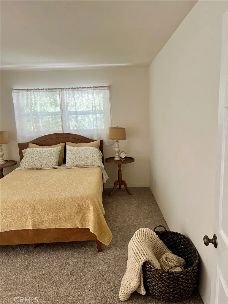 855 Bergschrund Drive, Crestline, California 92325 home-pic-28
