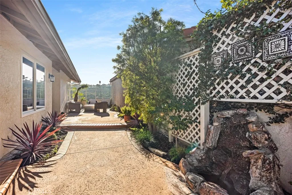 22902 Via Cruz, Laguna Niguel, California 92677 home-pic-4