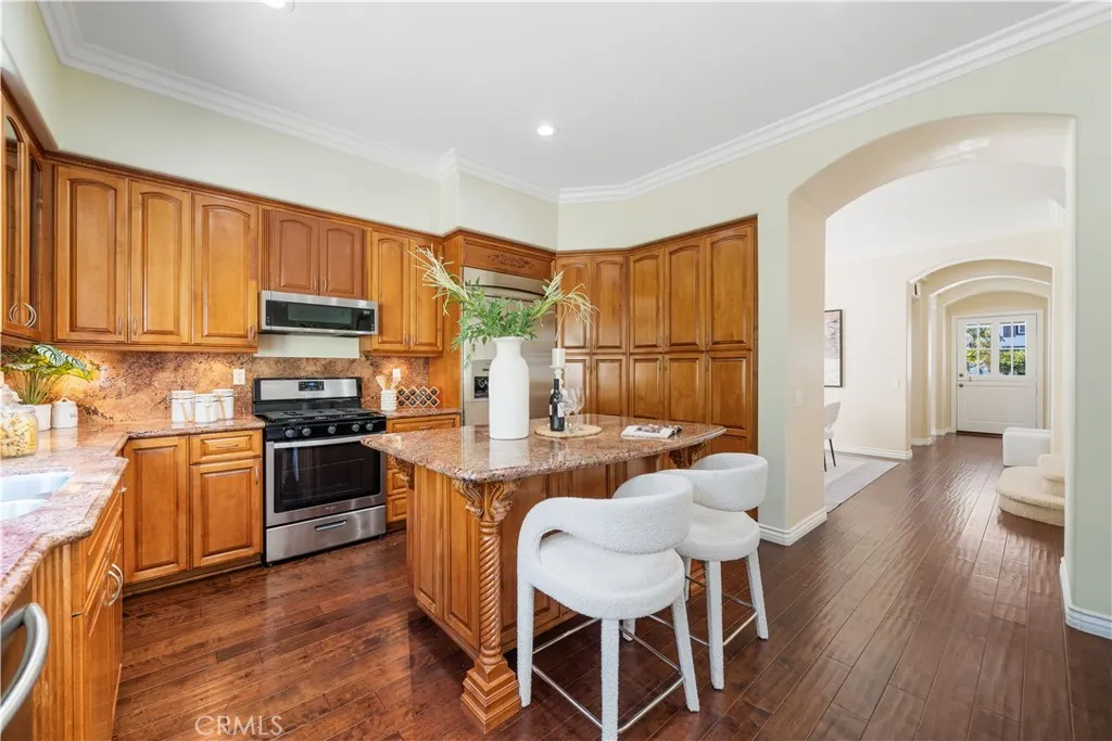 54 Turnbury Lane, Irvine, California 92620 home-pic-17