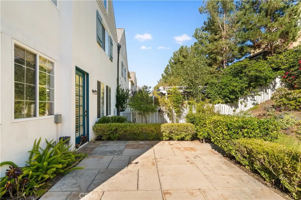 54 Turnbury Lane, Irvine, California 92620 home-pic-25