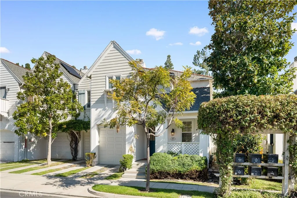 54 Turnbury Lane, Irvine, California 92620 home-pic-3