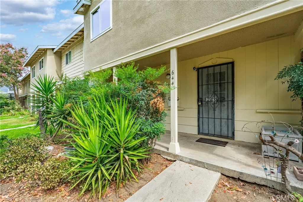 644 E Lee, Azusa, California 91702 home-pic-20