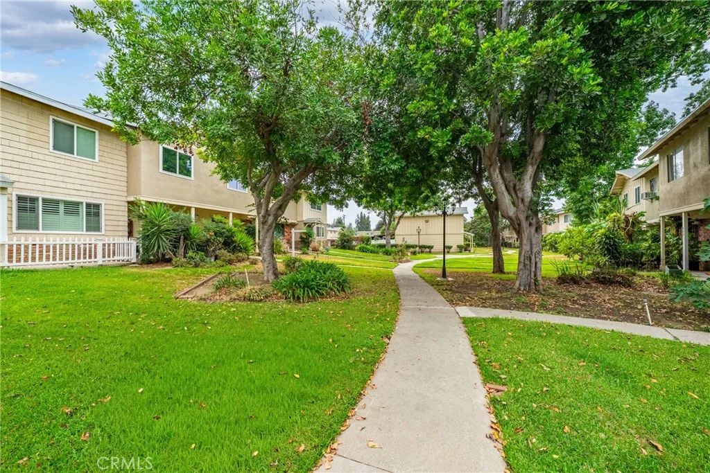 644 E Lee, Azusa, California 91702 home-pic-24