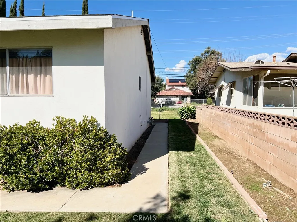 34385 Avenue H, Yucaipa, California 92399 home-pic-46