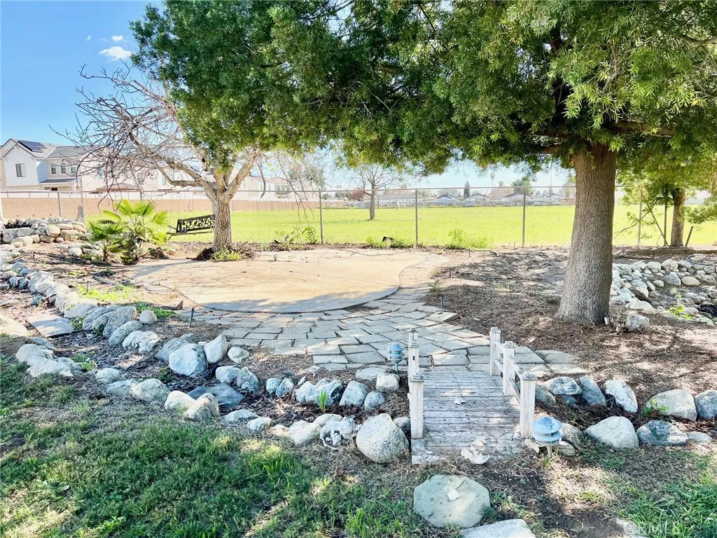 34385 Avenue H, Yucaipa, California 92399 home-pic-59