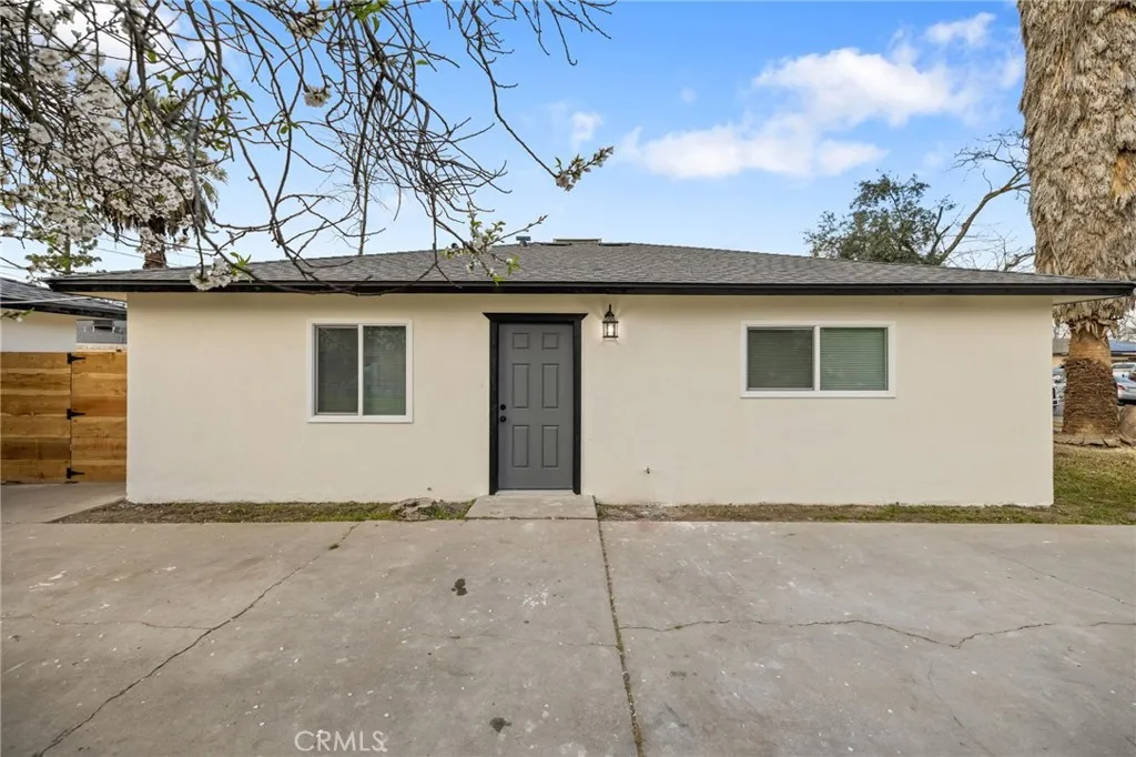 2252 S Eunice Avenue, Fresno, California 93706 home-pic-0