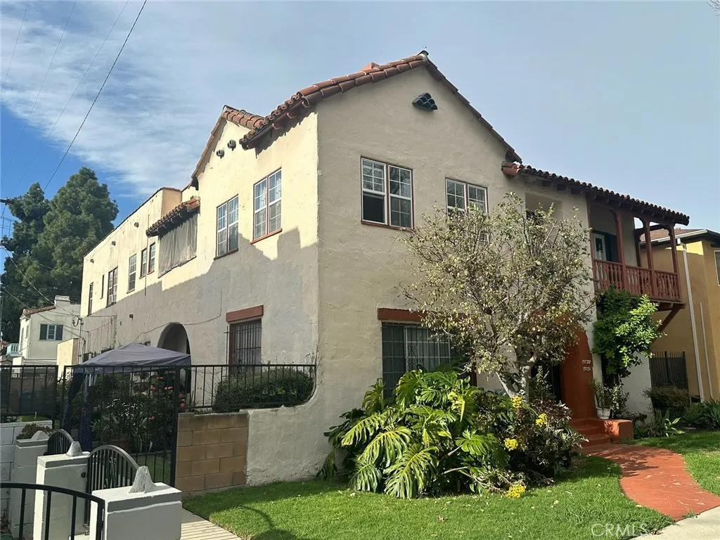 4291 Garthwaite, Los Angeles, California 90008 home-pic-3