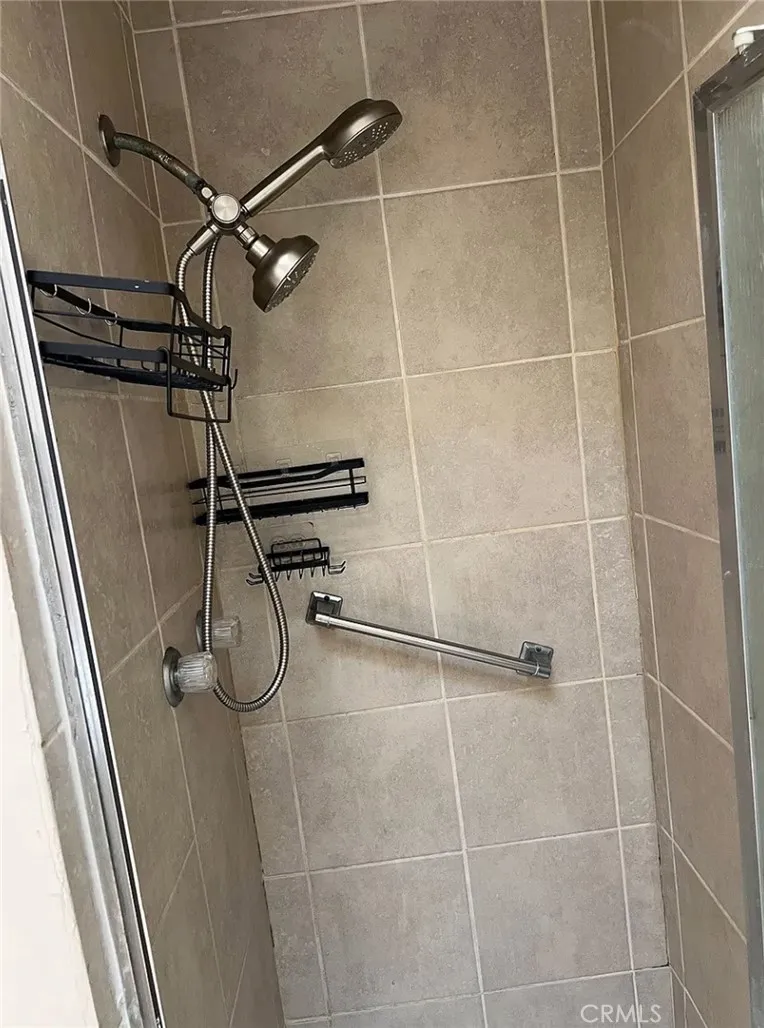 4291 Garthwaite, Los Angeles, California 90008 home-pic-27