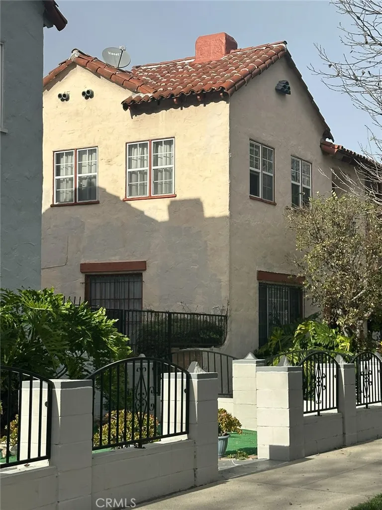 4291 Garthwaite, Los Angeles, California 90008 home-pic-5