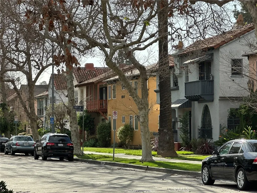 4291 Garthwaite, Los Angeles, California 90008 home-pic-12