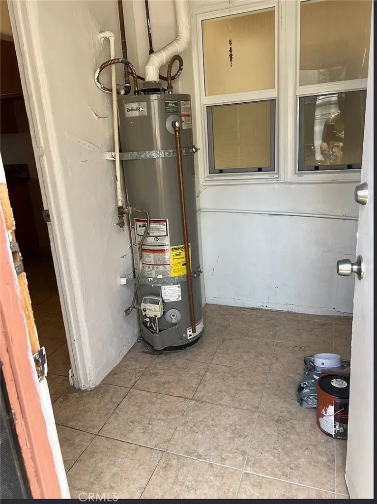 4291 Garthwaite, Los Angeles, California 90008 home-pic-41