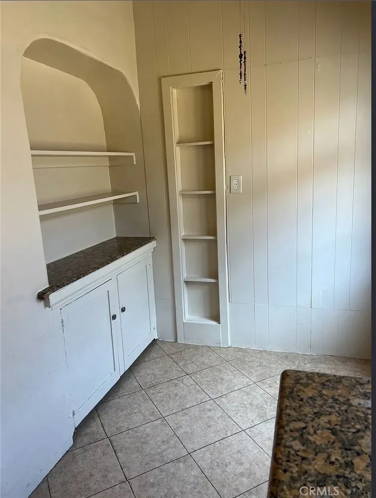 4291 Garthwaite, Los Angeles, California 90008 home-pic-35