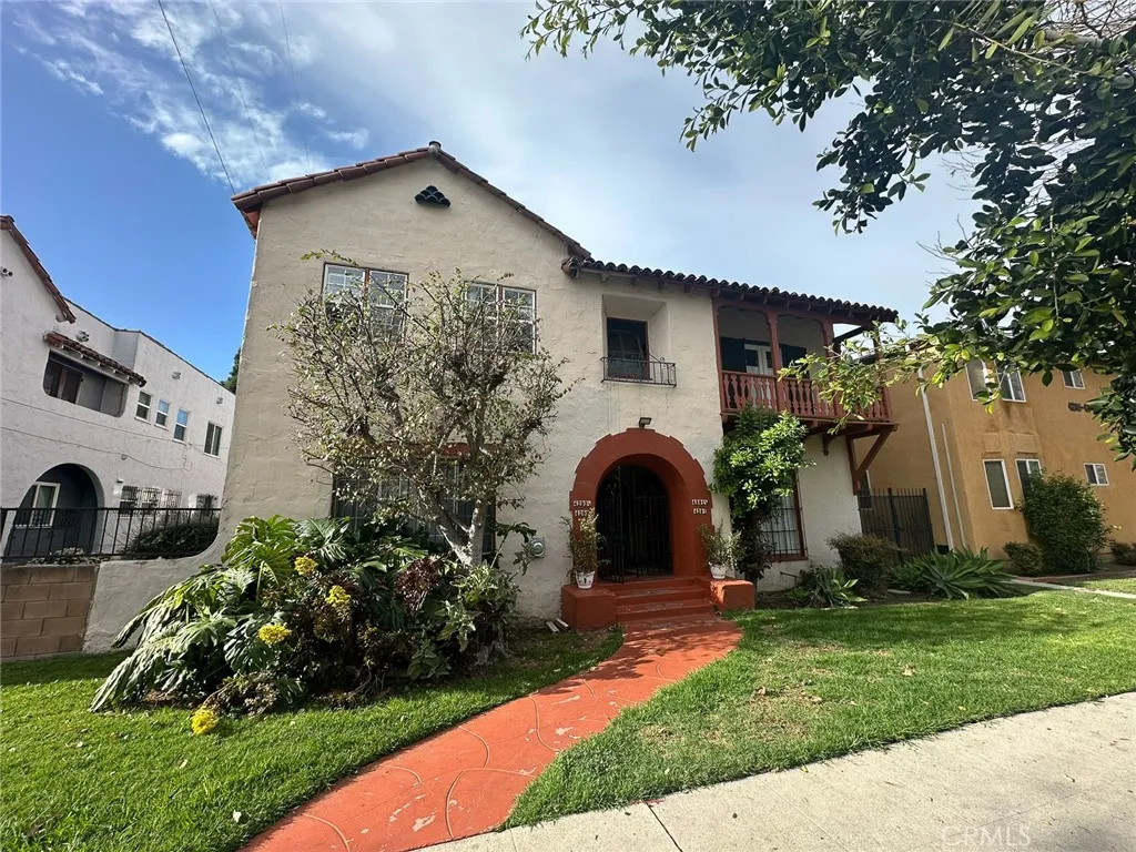 4291 Garthwaite, Los Angeles, California 90008 home-pic-2