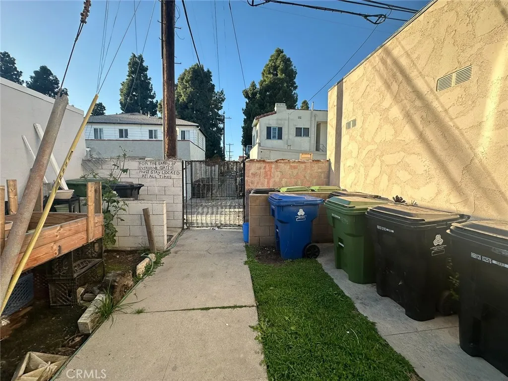 4291 Garthwaite, Los Angeles, California 90008 home-pic-39
