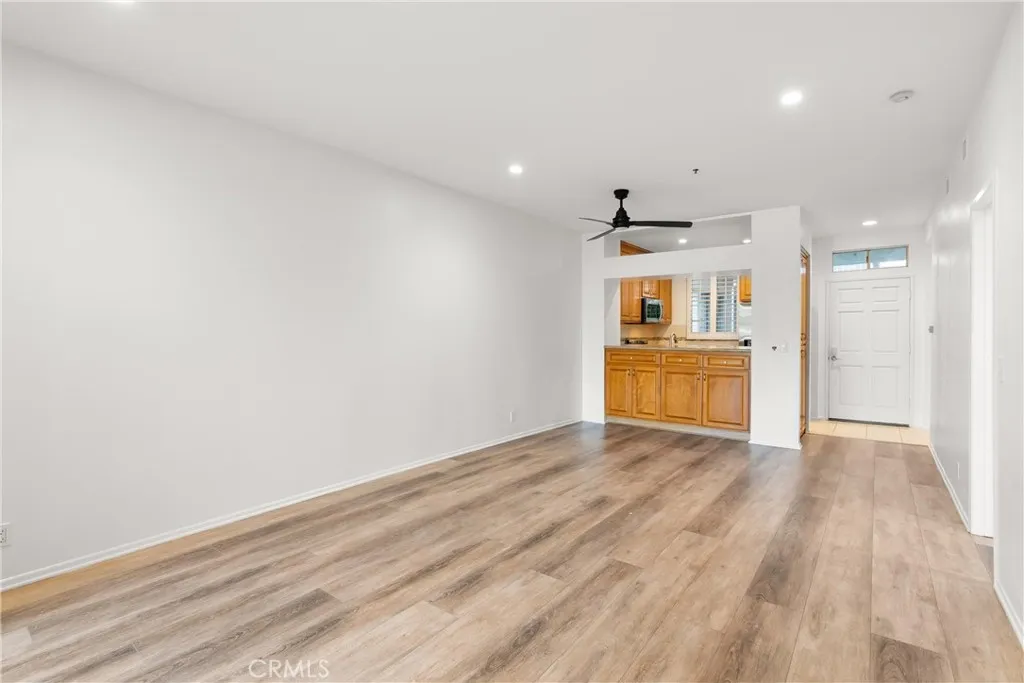 20371 Bluffside Circle B105, Huntington Beach, California 92646 home-pic-23