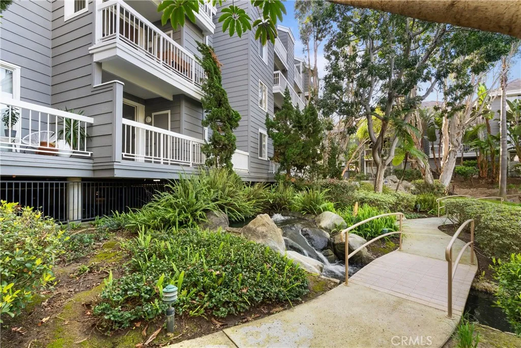 20371 Bluffside Circle B105, Huntington Beach, California 92646 home-pic-11