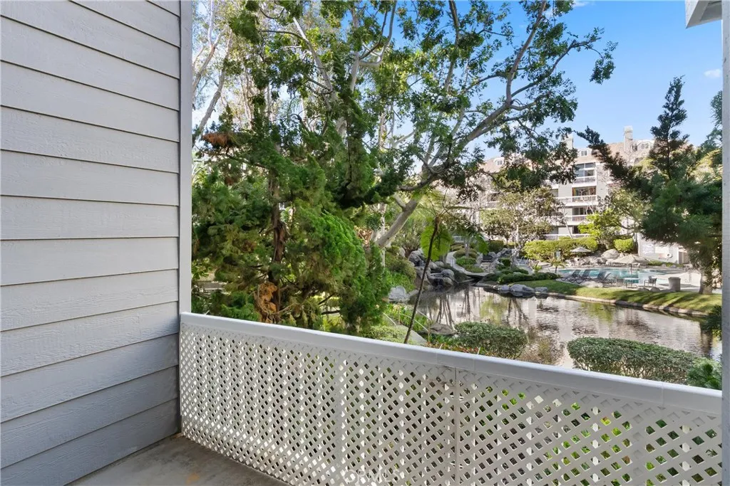 20371 Bluffside Circle B105, Huntington Beach, California 92646 home-pic-27