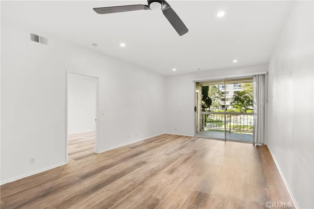 20371 Bluffside Circle B105, Huntington Beach, California 92646 home-pic-20