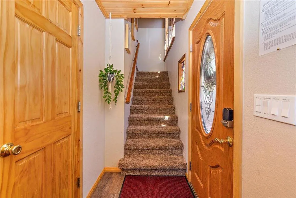 524 Catalina Road, Big Bear, California 92315 home-pic-7
