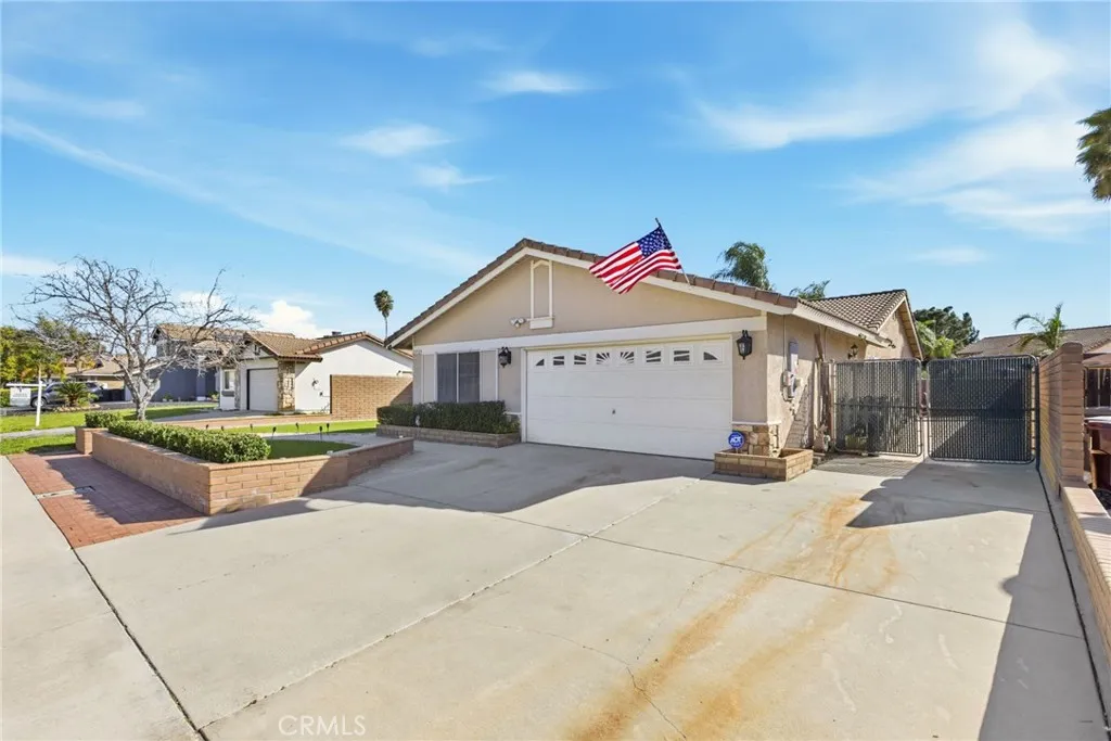 25529 Brodiaea Avenue, Moreno Valley, California 92553 home-pic-4