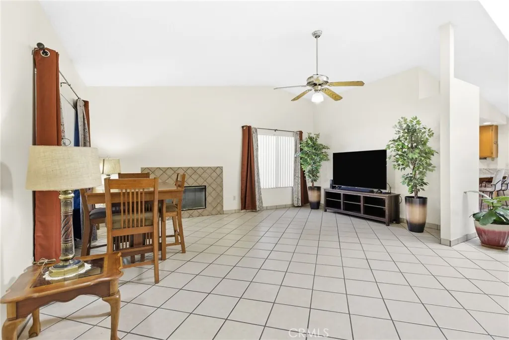 25529 Brodiaea Avenue, Moreno Valley, California 92553 home-pic-6