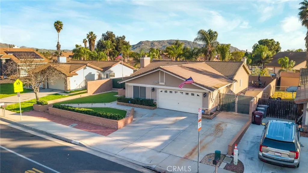 25529 Brodiaea Avenue, Moreno Valley, California 92553 home-pic-31