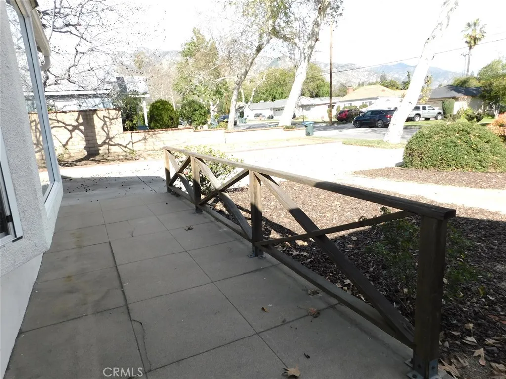 375 Eaton Drive, Pasadena, California 91107 home-pic-5