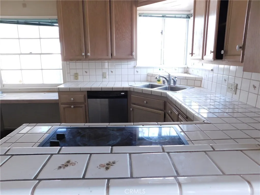 375 Eaton Drive, Pasadena, California 91107 home-pic-14