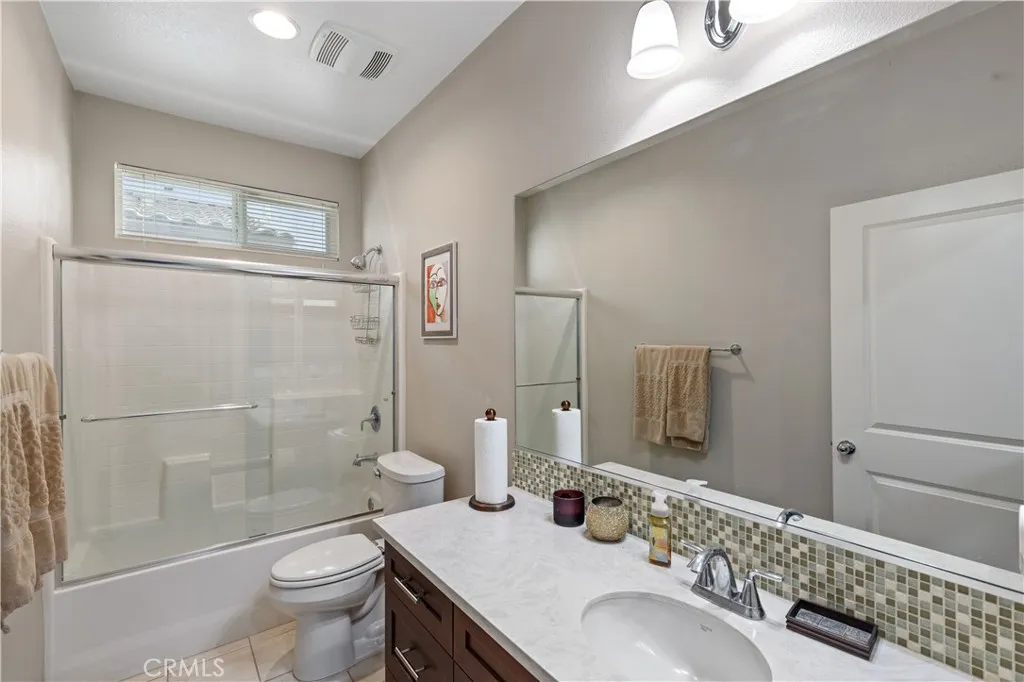 17064 Cantlay, Van Nuys, California 91406 home-pic-13
