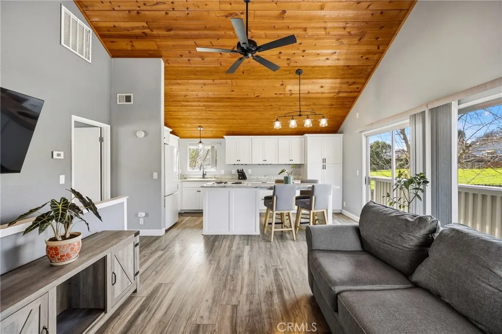 1948 Willowbrook, Paso Robles, California 93446 home-pic-5