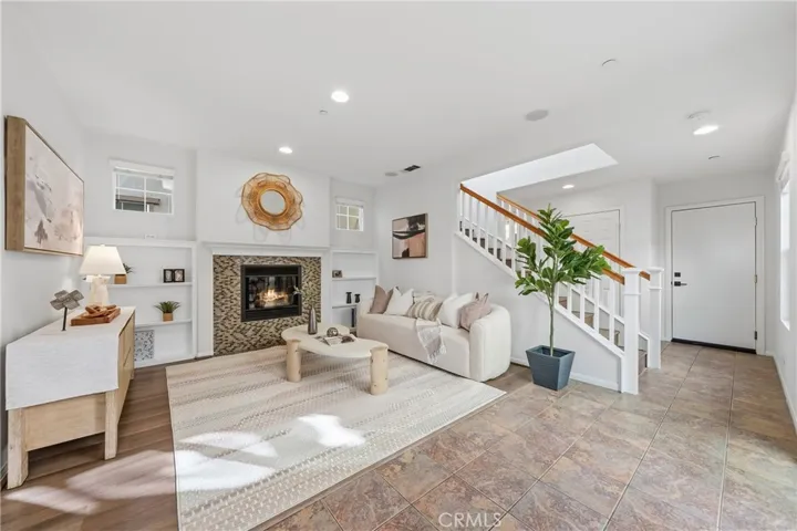 25 Amy Way, Ladera Ranch, California 92694