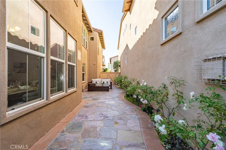 25 Amy Way, Ladera Ranch, California 92694