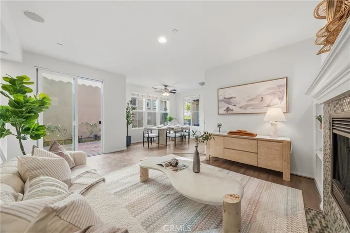 25 Amy Way, Ladera Ranch, California 92694