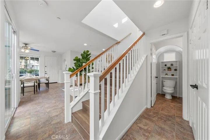 25 Amy Way, Ladera Ranch, California 92694