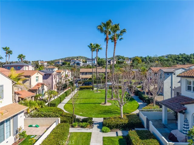 25 Amy Way, Ladera Ranch, California 92694