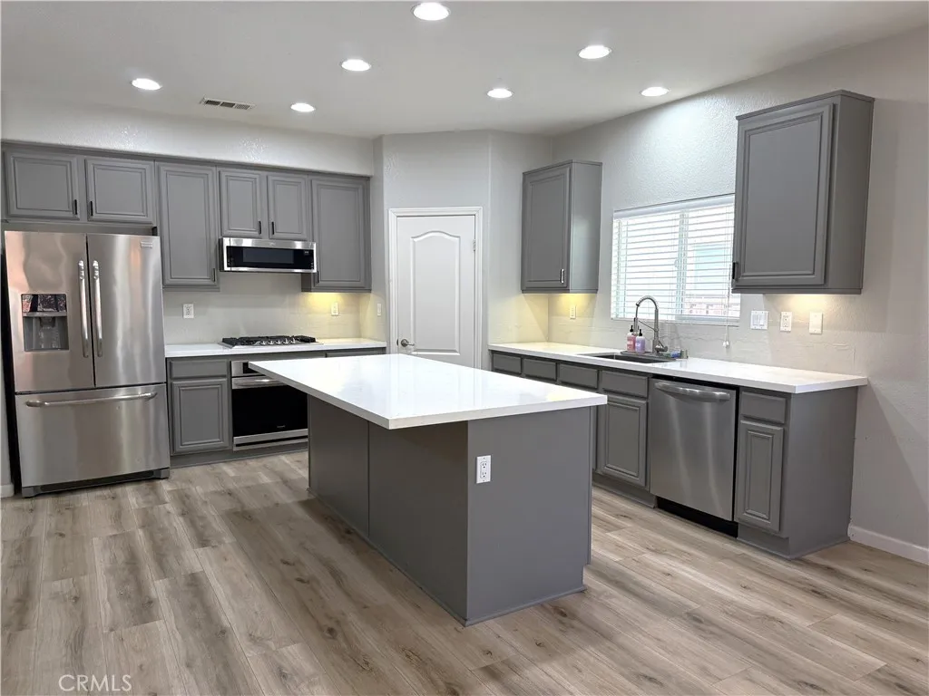 29820 Bay View, Menifee, California 92584 home-pic-6