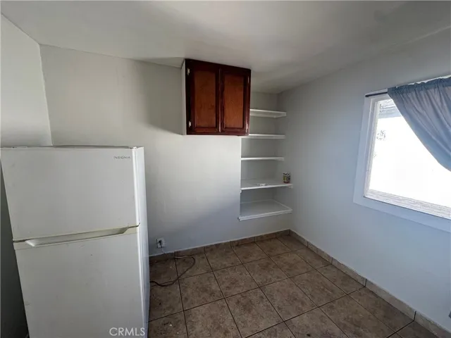 702 N Willowbrook, Compton, California 90220