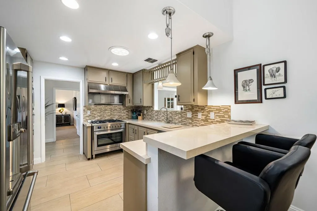 28-web-or-mls-MCValle_OPMG_0126_028