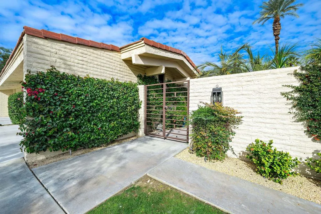 12-web-or-mls-MCValle_OPMG_0126_012