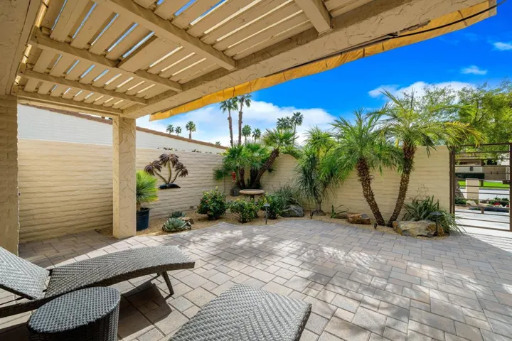 15-web-or-mls-MCValle_OPMG_0126_015