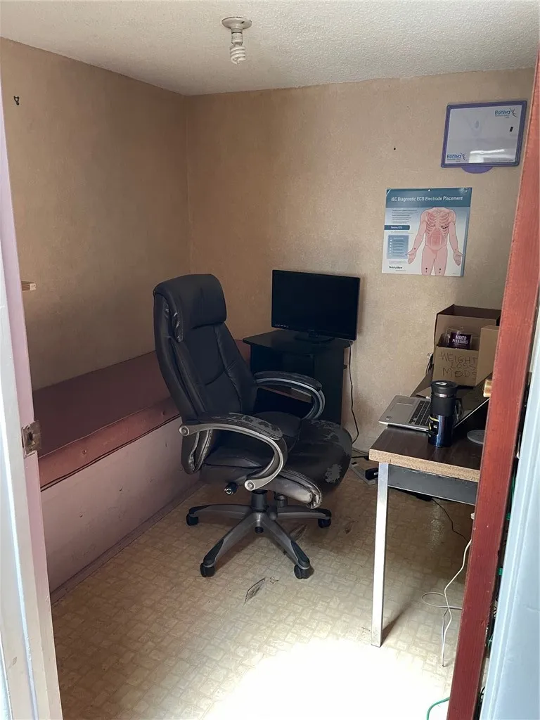 DOCTOR ROOM