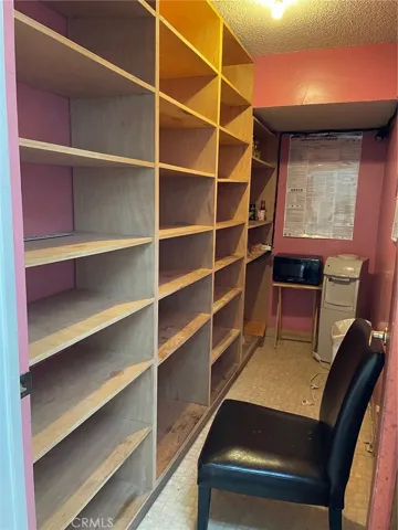 STORAGE ROOM