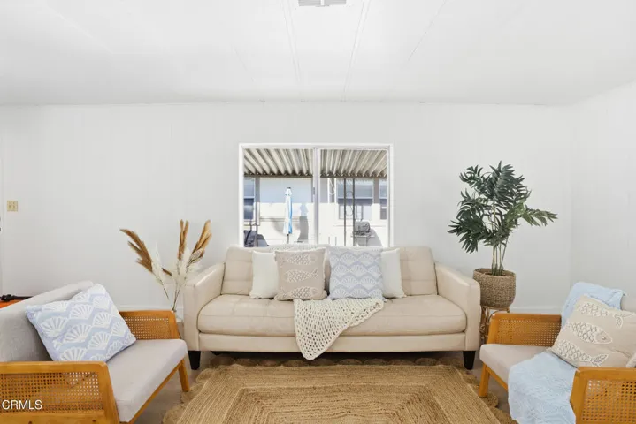 14_1150 ventura blvd-11