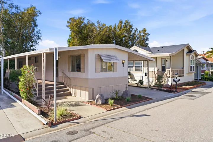 3_1150 ventura blvd-2