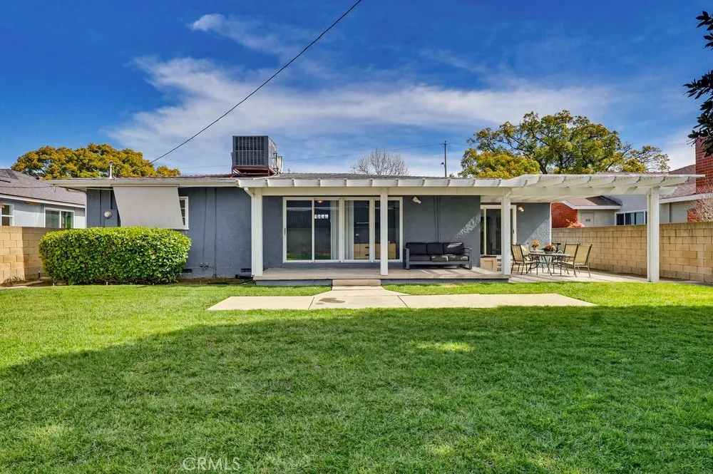 1841 Fanwood, Long Beach, California 90815 home-pic-37