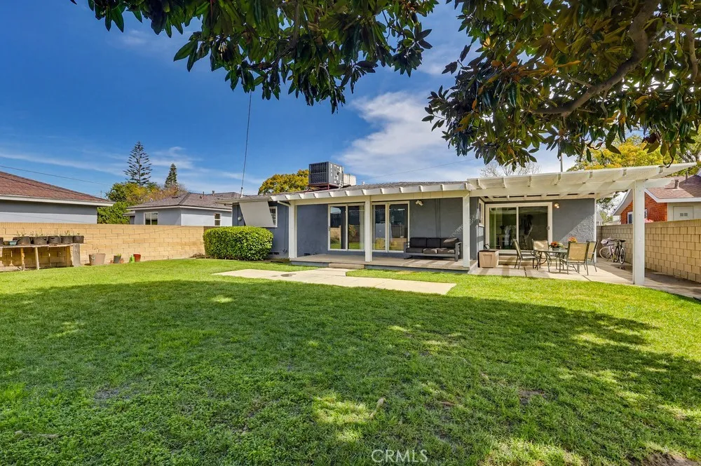 1841 Fanwood, Long Beach, California 90815 home-pic-36