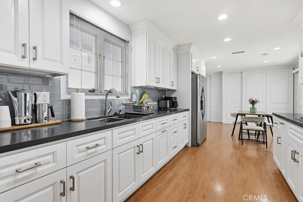 1841 Fanwood, Long Beach, California 90815 home-pic-10